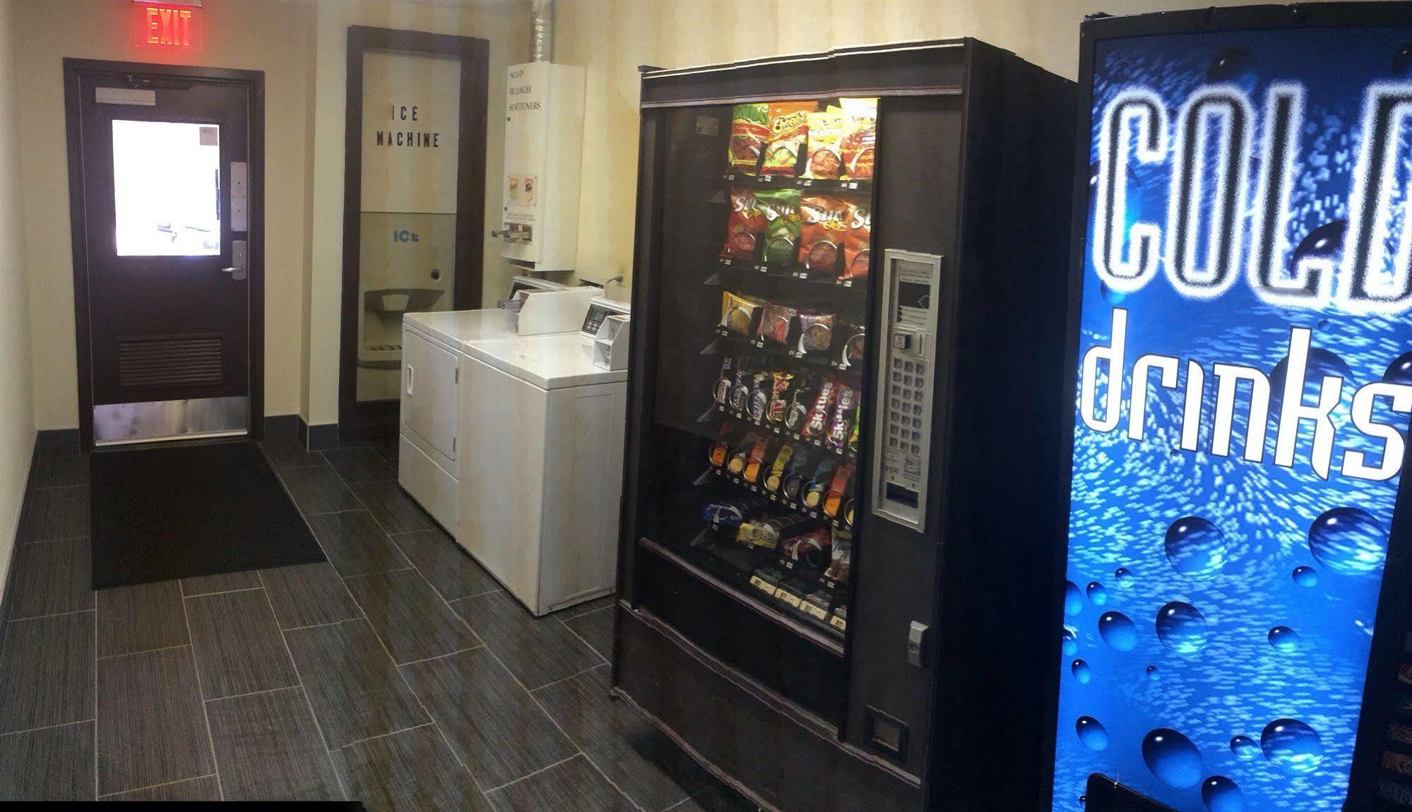 Boarders Inn & Suites By Cobblestone Hotels - Ashland City Buitenkant foto