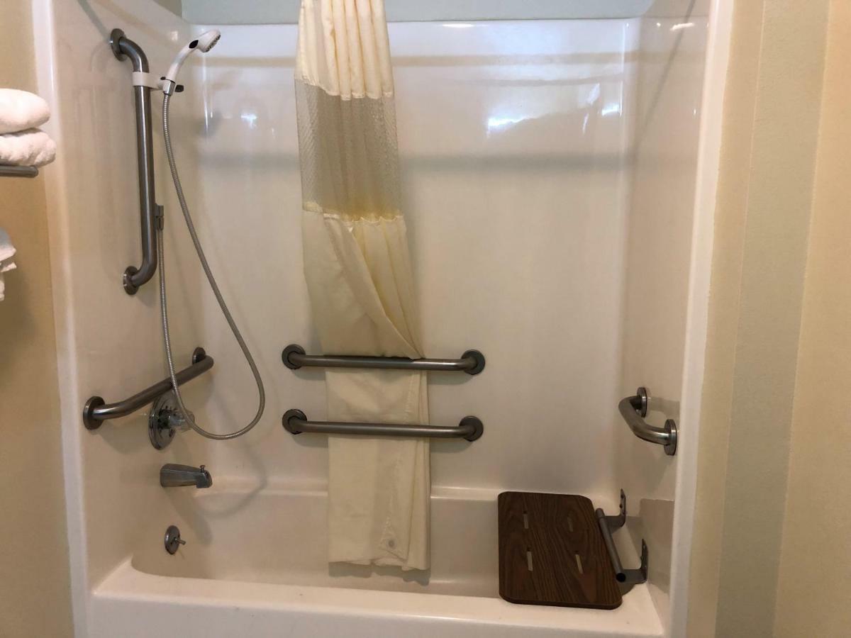 Boarders Inn & Suites By Cobblestone Hotels - Ashland City Buitenkant foto